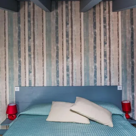 Bed & Breakfast Antico Borgo Con - Adults Only