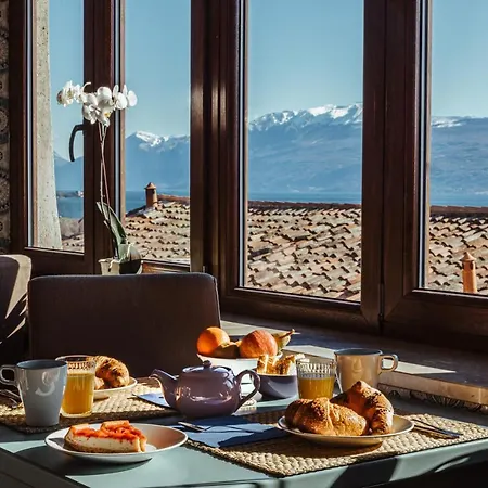 Bed & Breakfast Antico Borgo Con - Adults Only Manerba del Garda