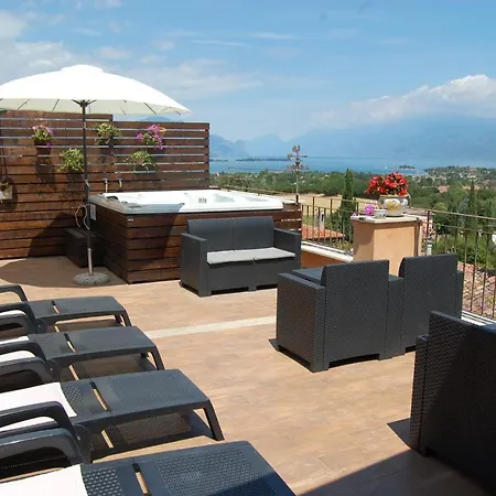 Antico Borgo Con - Adults Only Bed & Breakfast Manerba del Garda