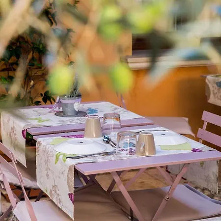 Antico Borgo Con - Adults Only Manerba del Garda